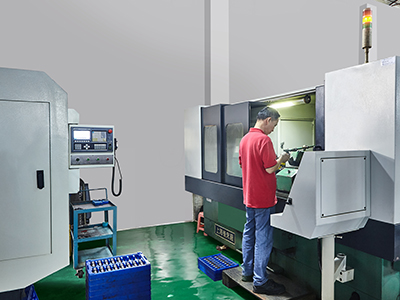 CNC Cylindrical Grinding Machine